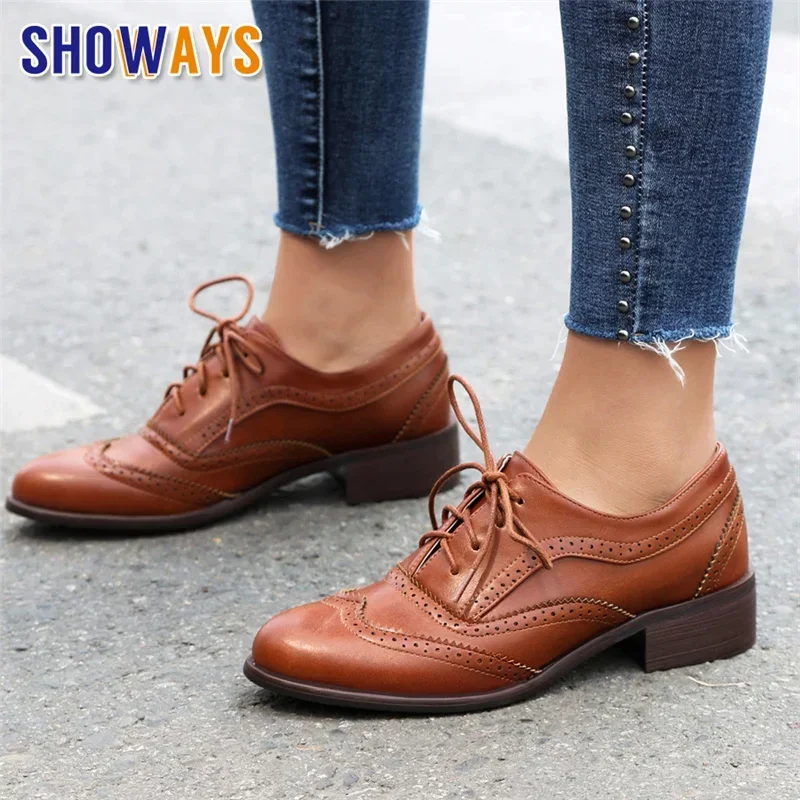 Oxford Lace Up Women - Britische Wohnungen für Damen, Oxfords, mittlere