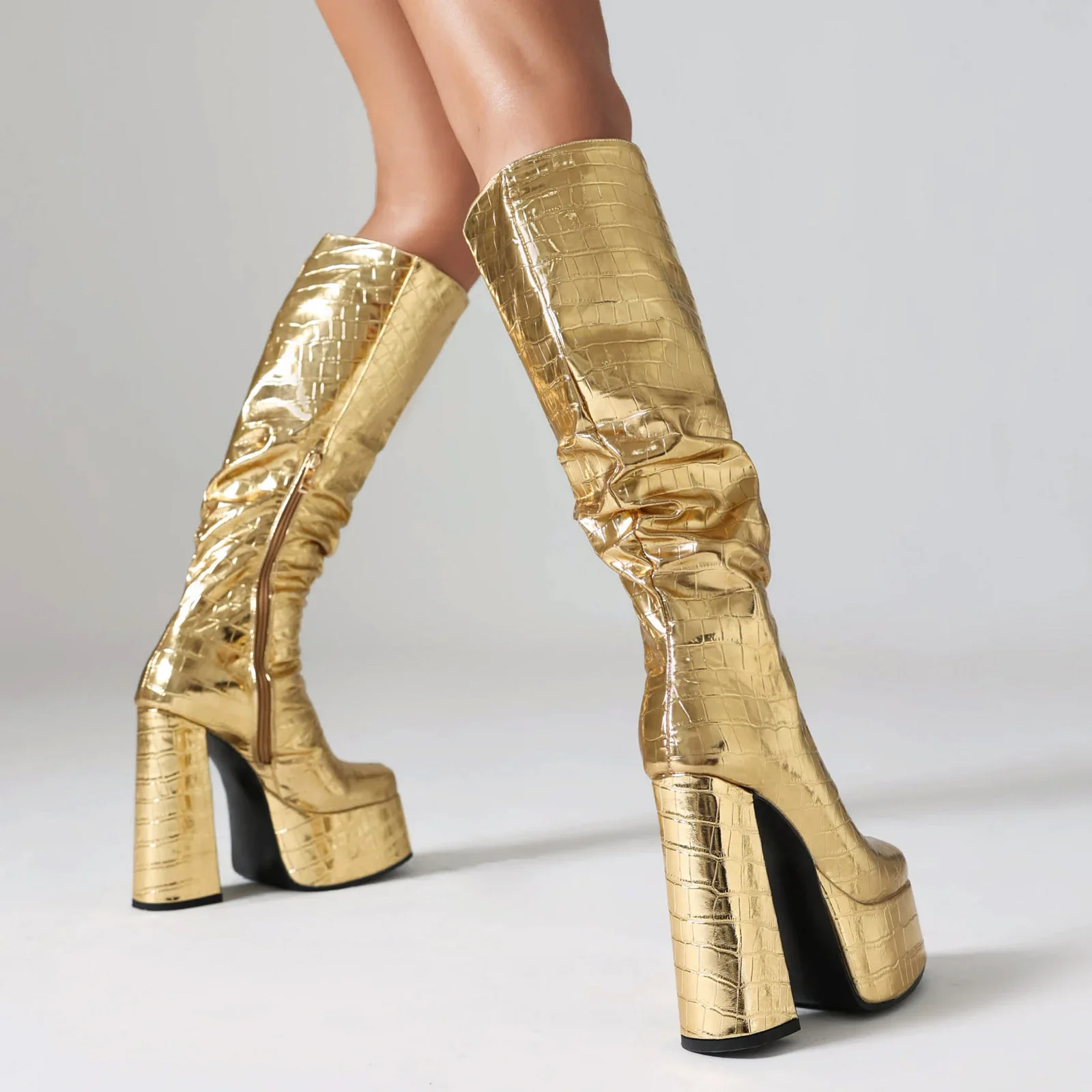 Shiny Silber Frauen Plissee Pl – Knee High Boots Women Bewertung und Preis